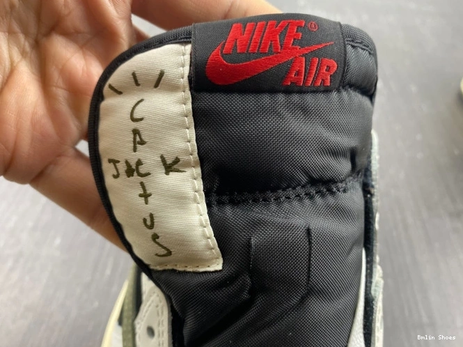 Bmlin Travis Scott Jordan 1 Low x WMNS OG DZ4137-106 Olive Air 0727